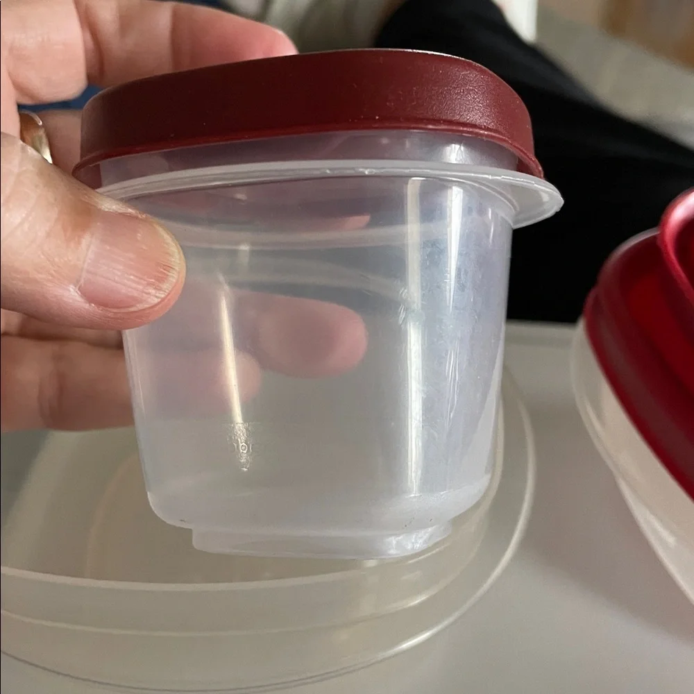 3 small Rubbermaid Red/Burgundy Storage Containers w/ lids 6pcs total